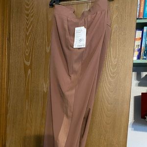 Athleta Brooklyn ankle pant in hearth rose, size 26. NWT.